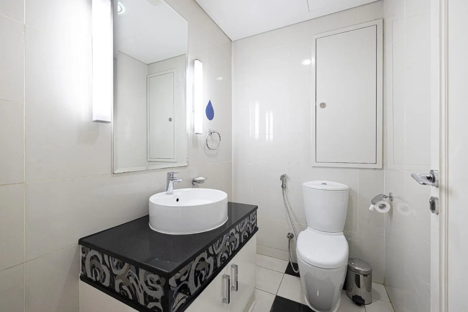 Elegant 3 Bedroom Apartment! 2 Minute Walk To Dubai Mall! Burj Khalifa And Fountain View! Apartmán