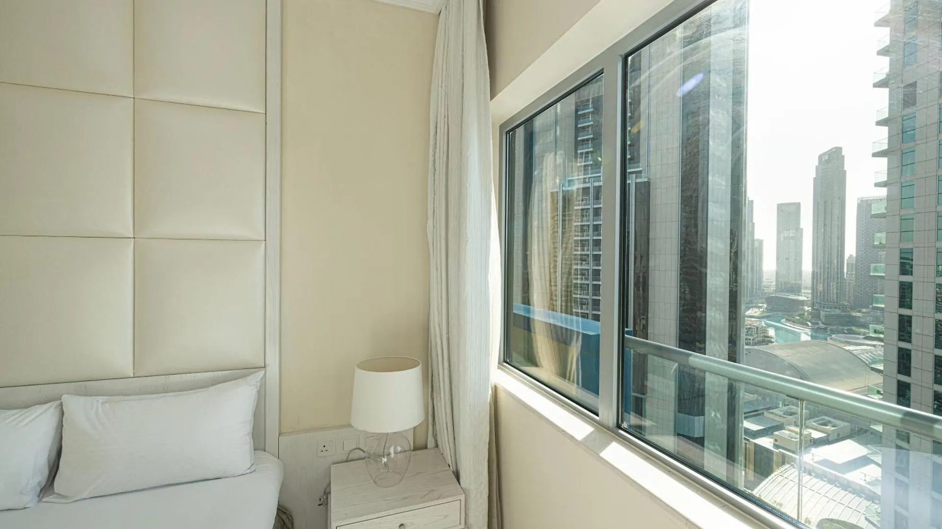 Elegant 3 Bedroom Apartment! 2 Minute Walk To Dubai Mall! Burj Khalifa And Fountain View! Apartmán