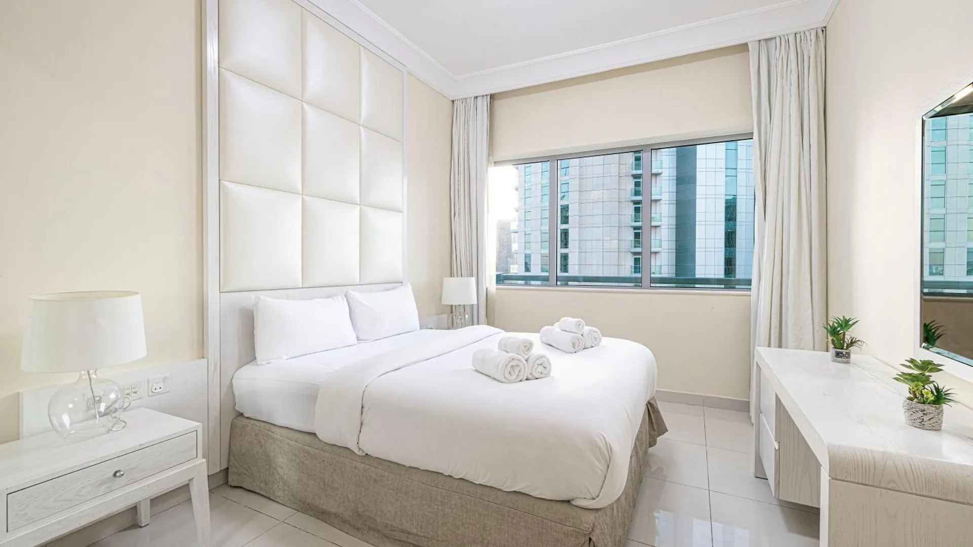 Elegant 3 Bedroom Apartment! 2 Minute Walk To Dubai Mall! Burj Khalifa And Fountain View! Apartmán