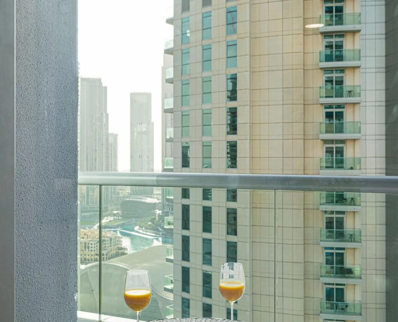 Apartmán Elegant 3 Bedroom Apartment! 2 Minute Walk To Dubai Mall! Burj Khalifa And Fountain View!